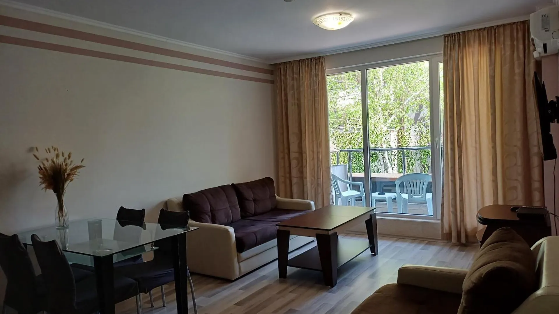 Apartments In Hotel Admiral Plaza Slantschew brjag Bulgarien